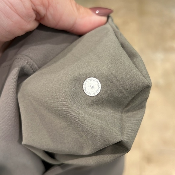 lululemon On The Fly Crop - Picture 6 of 8